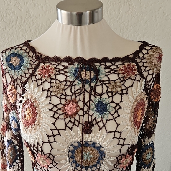 Joseph Multicolor Crochet Amazing Quality Blouse - Picture 2 of 10